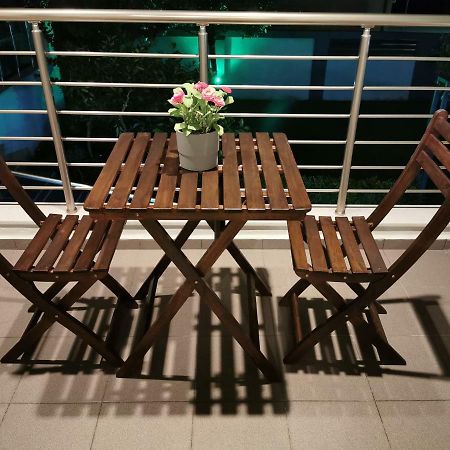 Pall'S Minimal Apartment Néa Péramos Zewnętrze zdjęcie