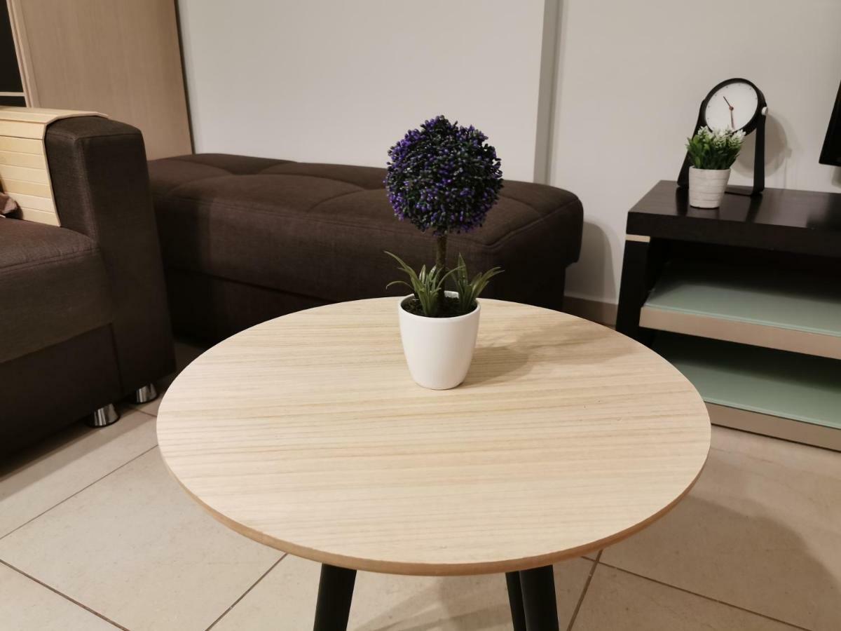 Pall'S Minimal Apartment Néa Péramos Zewnętrze zdjęcie