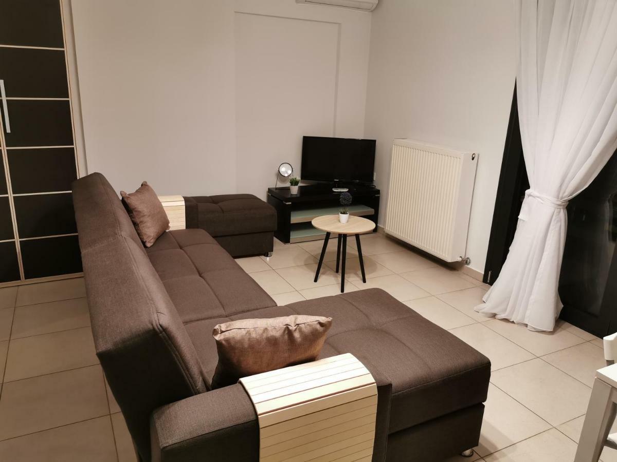 Pall'S Minimal Apartment Néa Péramos Zewnętrze zdjęcie