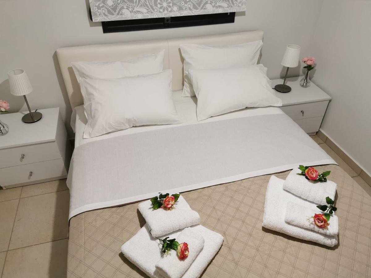 Pall'S Minimal Apartment Néa Péramos Zewnętrze zdjęcie