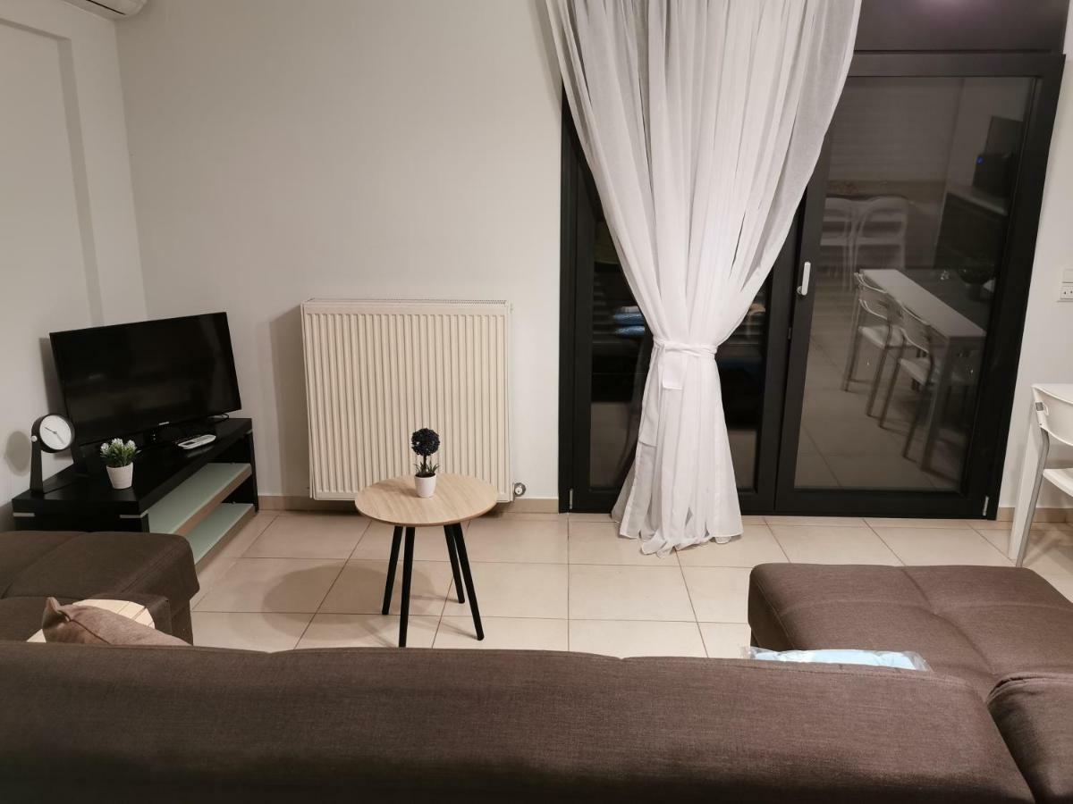 Pall'S Minimal Apartment Néa Péramos Zewnętrze zdjęcie